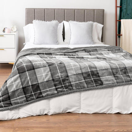 Light Grey Plaid Sherpa Throw Blanket for Couch Twin, Plush Flannel Fleece Blanket and Throws, Soft Fuzzy Cabin Blanket for Sofa Bed, Warm Cozy Winter Blanket Gift, 60X80